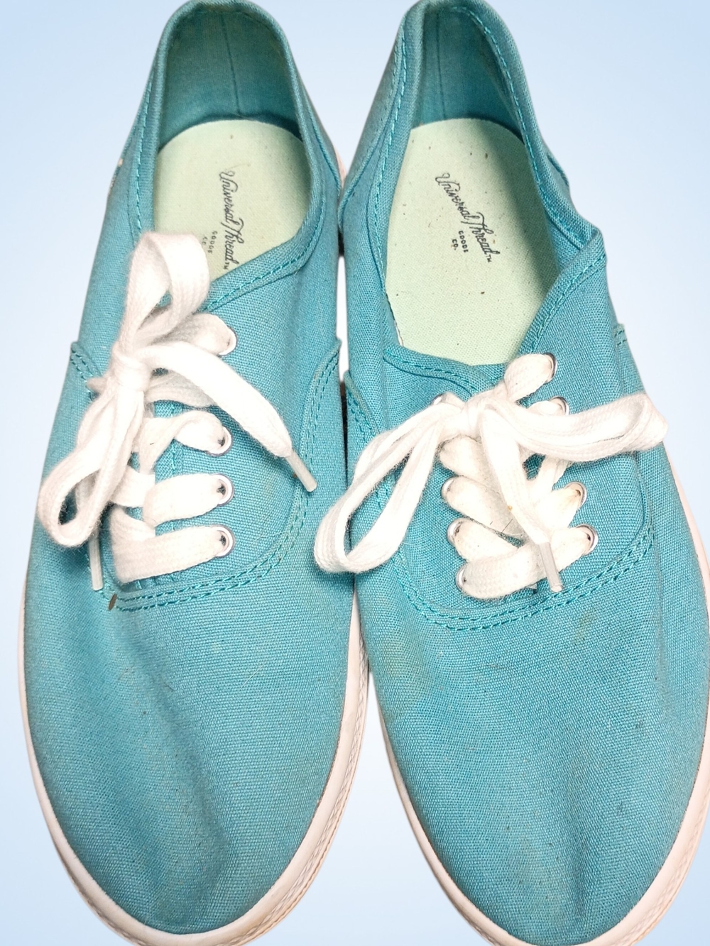 NWOT Universal Thread, Teal Canvas Lace-Up Sneakers - Women's Size 8
